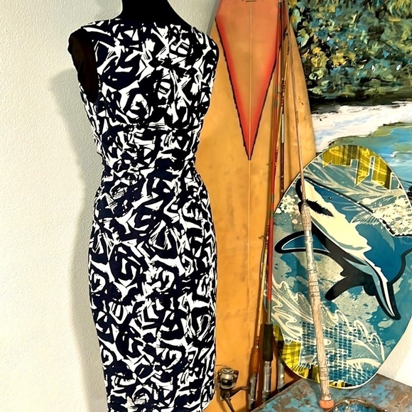 💙ADRIANNA PAPELL, Gorgeous Split Neck Watercolor Floral Sheath Dress, Like New - Picture 6 of 16